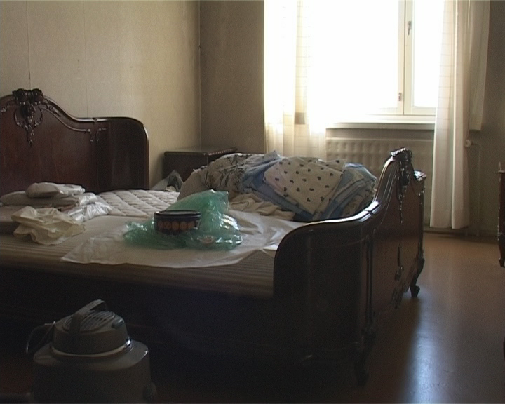Huone+(bed).jpg